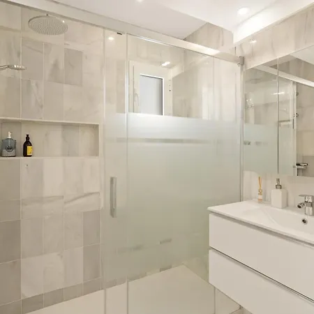 Naranjos 2br Rooftop Terrace & Mountain View * Marbella