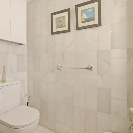 Naranjos 2br Rooftop Terrace & Mountain View Marbella
